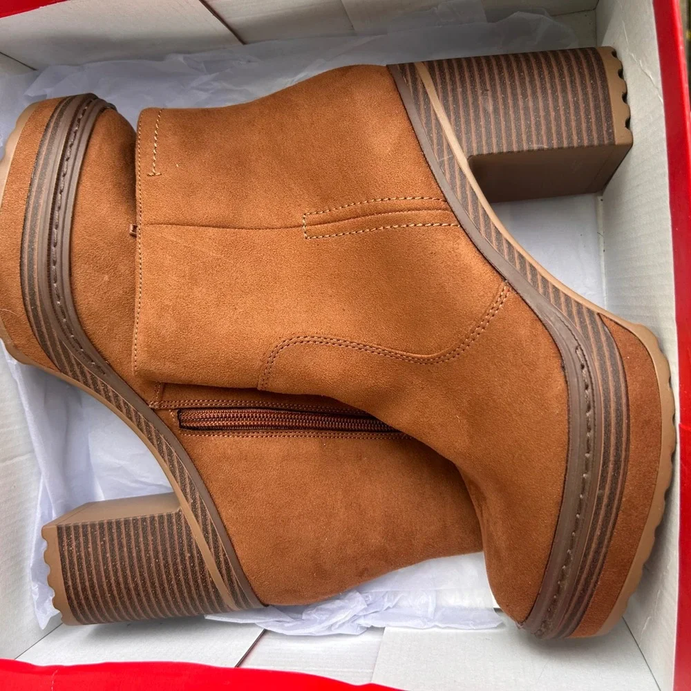 Wonderly Mandy Platform Boots 8.5 Rust Suede Chunky Heel Boho Retro 70s Lug Sole